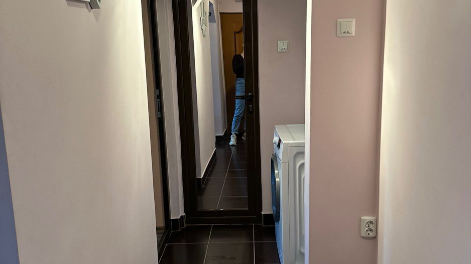 Apartament 3 cam Micro 38 ,et 3,mobilat si utilat - Poză 2