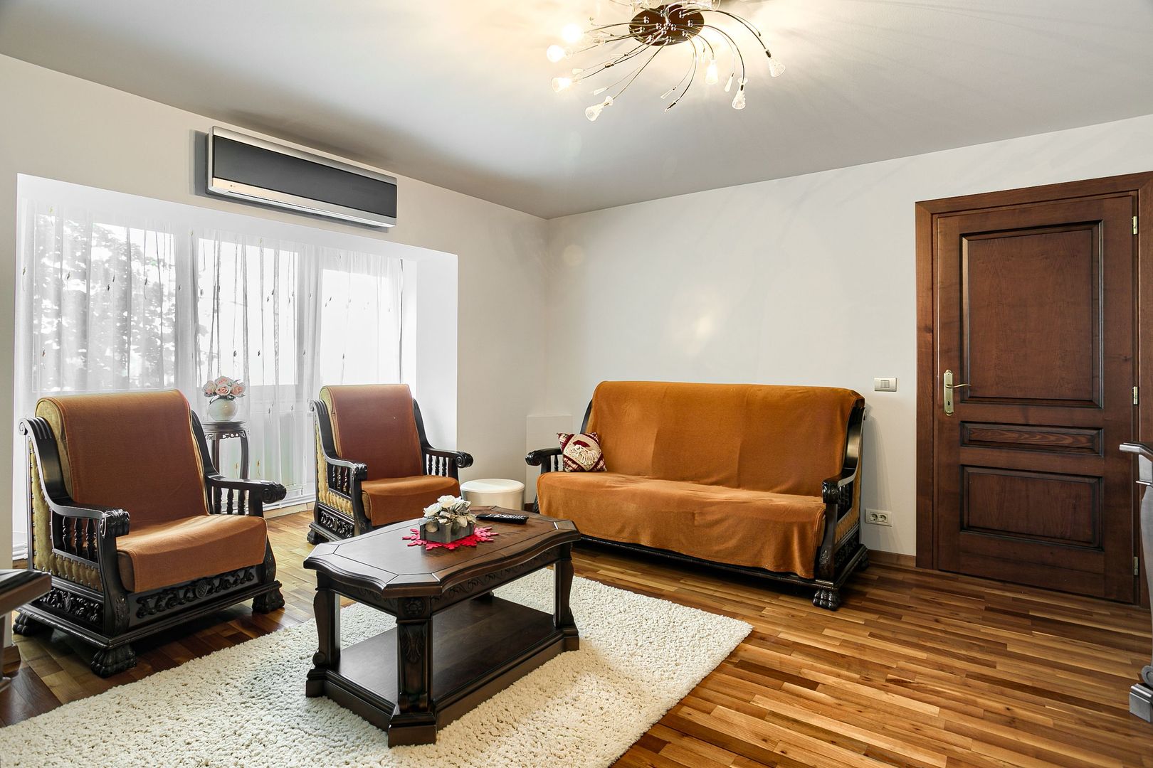 Apartament clasic cu 2 camere in Micalaca - Poză 3