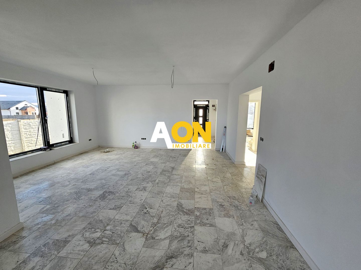 Casa individuala de vanzare, 4 camere, 2 bai, 448mp teren - Poză 3