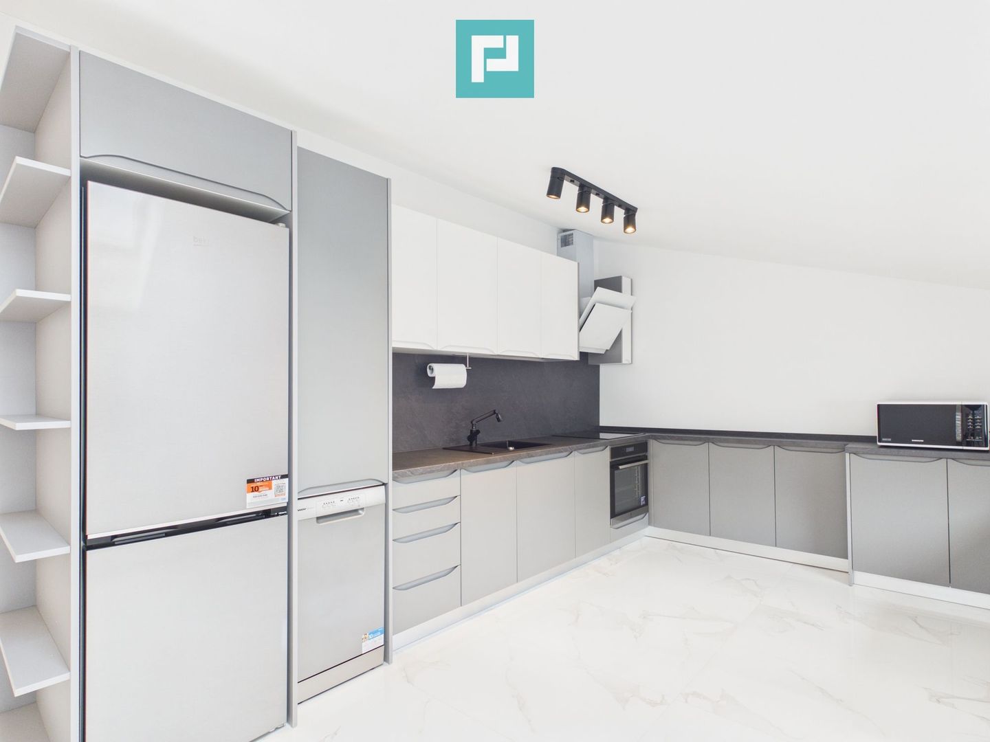 Loft ultracentral ultramodern, la prima închiriere - Poză 1
