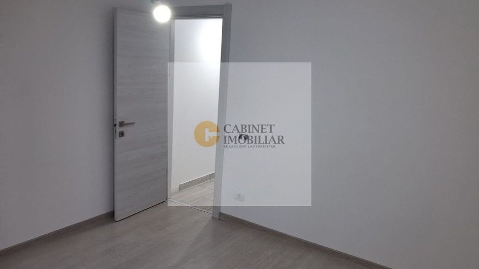 2 Camere-50MP | Decomandat | P/4 | 1981 | Creditabil | M Crangasi 5min - Poză 8