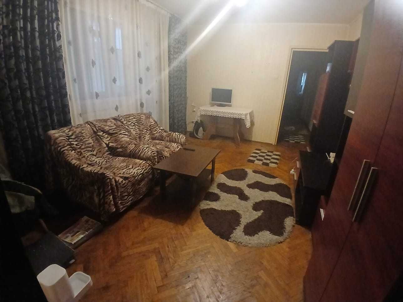 Apartament 3 camere – Semidecomandat | Etaj 2/4 | Zona Gorjului - Poză 4