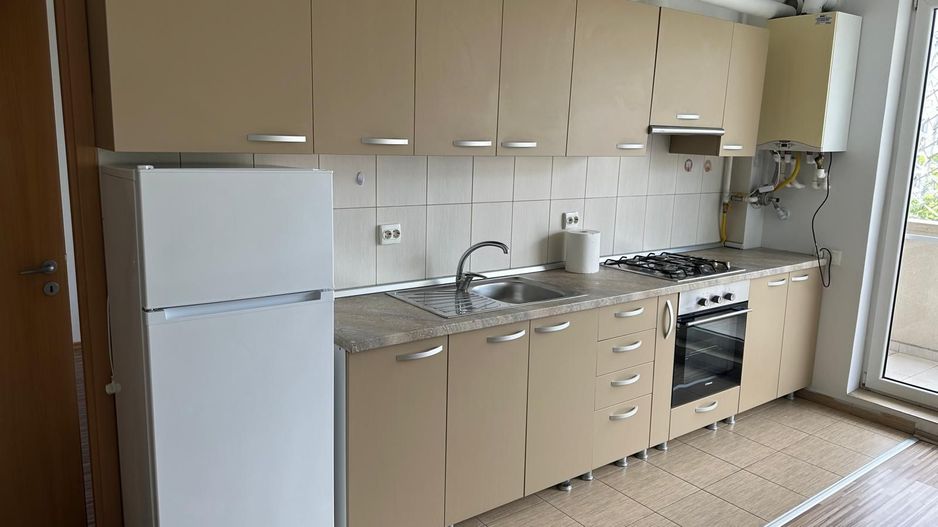 Apartament cu 2 camere | 42 mp + 8 mp balcon | Parcare | Centru - Poză 3