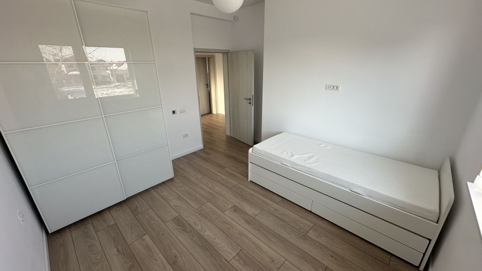 Duplex despărtit  prin garaj zona Ikea - Poză 15