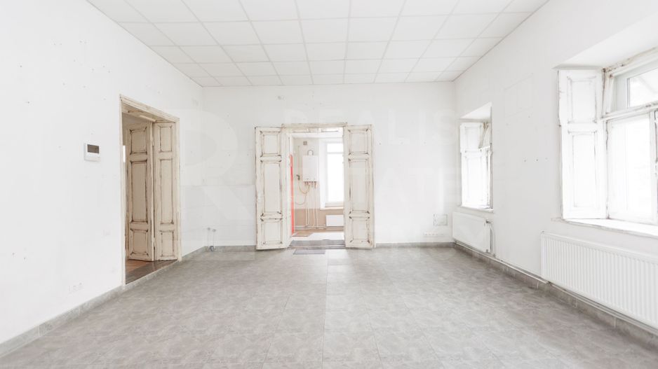 Chirie, spațiu comercial 59,2 mp, str. București, Centru - Poză 2