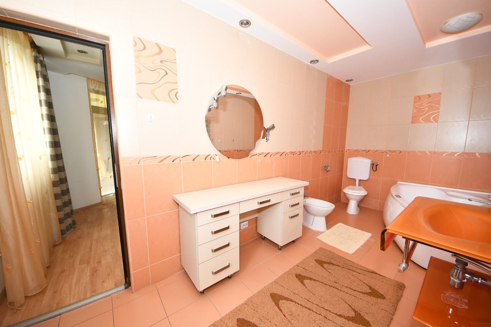 Vila spatioasa, constructie solida, zona micro 17 – Galati - Poză 33