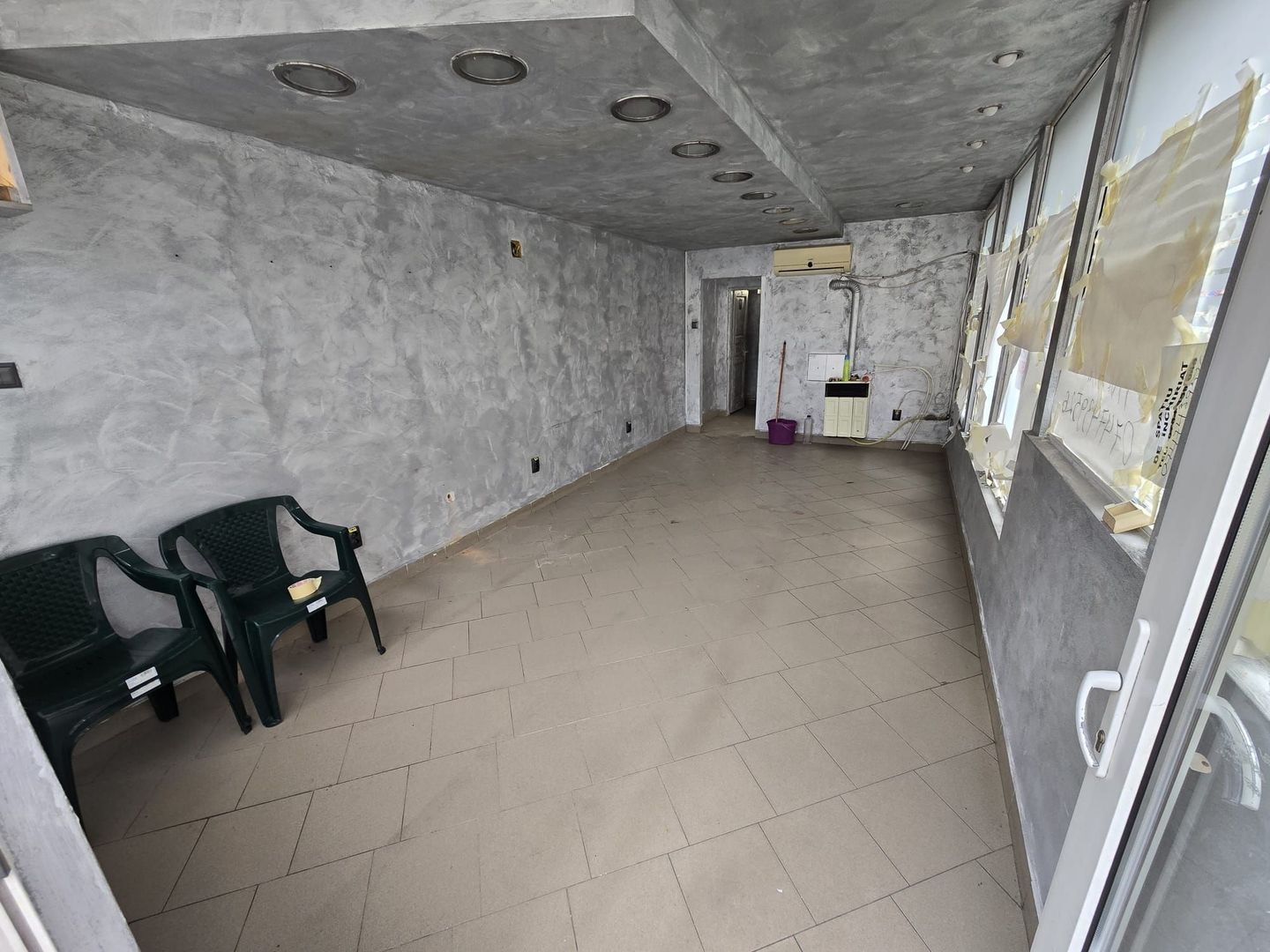 Spatii comerciale in Zona Dacia cu supafata de 40-30-20 mp - Poză 1