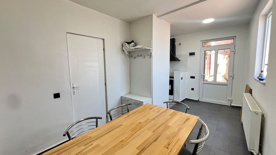 Casa individuala cu 3 camere | Curte cu terasa | Gratar din caramida | Parcare - Poză 7