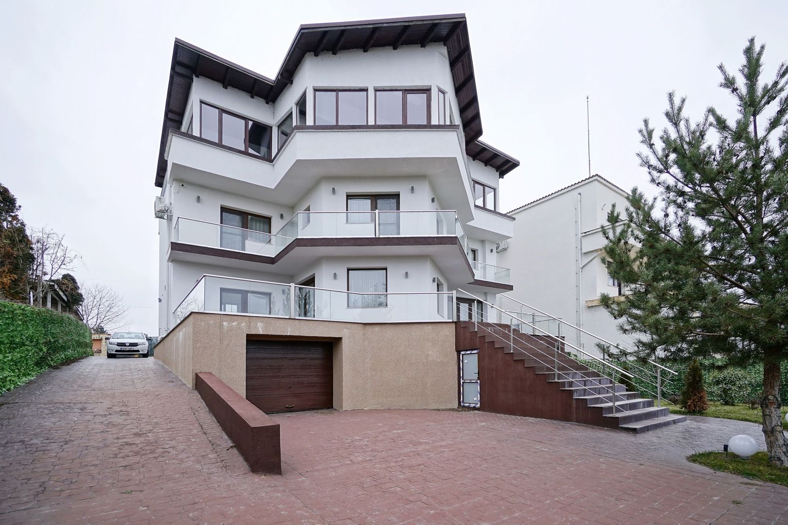 👉 Vilă spectaculoasă pe lac – Ghermănești | 573 mp | Terasă, ponton, - Poză 2