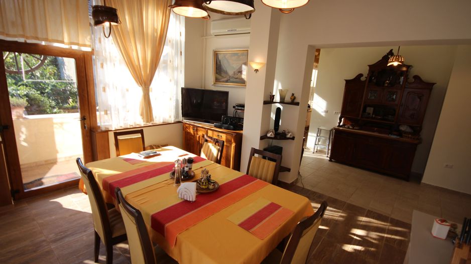 Vila frumoasa de vanzare in zona Balcescu! - Poză 35