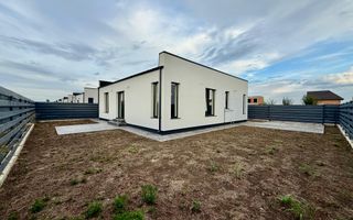 Eleganță, confort și liniște – Casă nouă în Balotești - Poză 12
