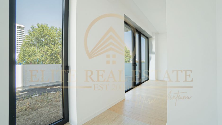 Stațiunea Mamaia - Vânzare apartament cu 2 camere cu terasa, primul rând la mare - Poză 6