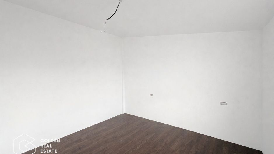 Jumatate de duplex, casa la pret de apartament in Chisoda - Poză 5