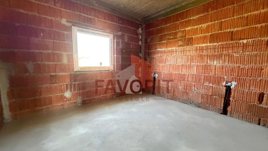 Duplex Individual | 4 camere | Toate utilitatile | Asfalt | Carport | - Poză 6
