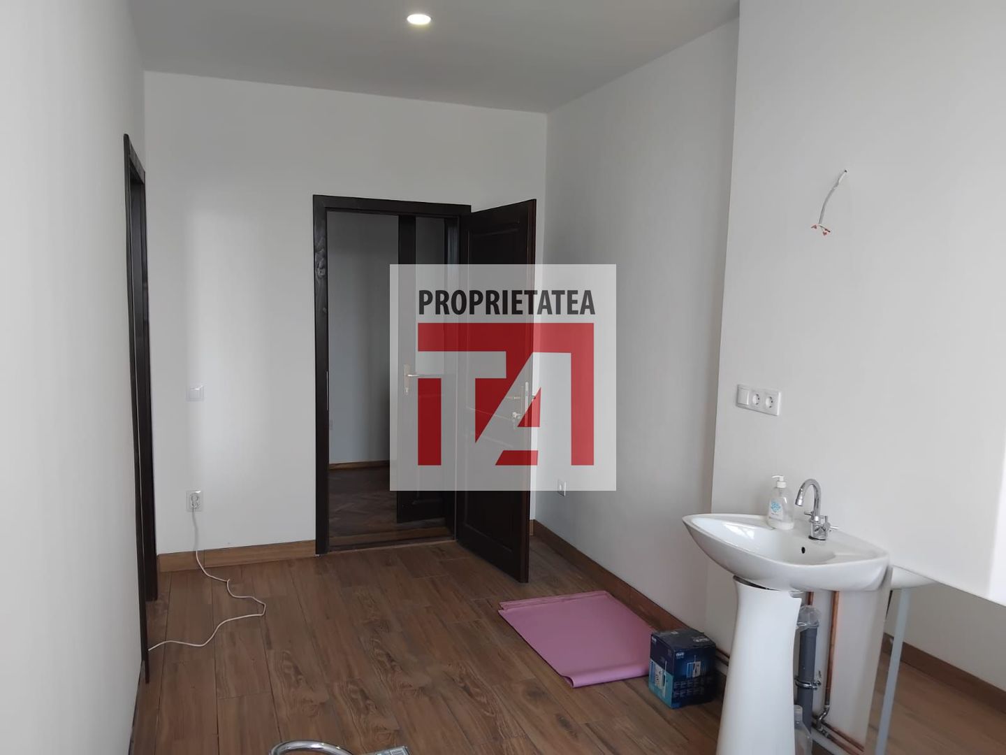 SPAȚIU DE BIROURI DE ÎNCHIRIAT – 249 MP Bd Regele  Mihai - Poză 4