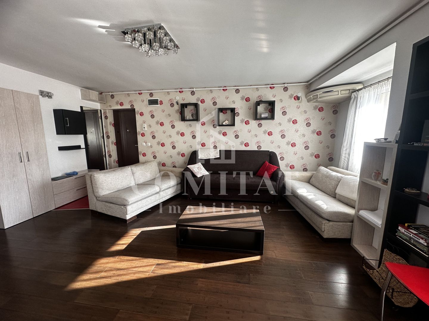 Apartament 3 camere | Loc de parcare | Zona Str Teilor-Floresti - Poză 1