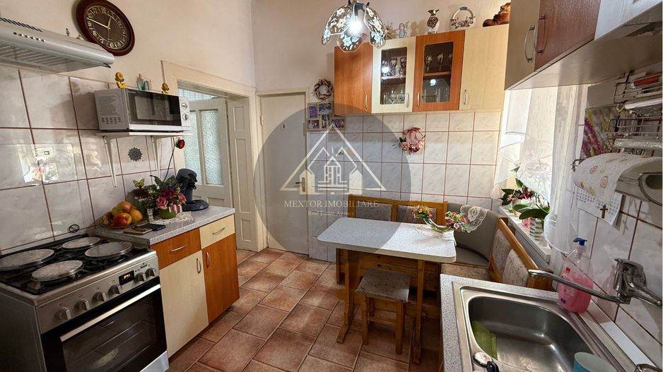 Apartament la casă de 2 camere, Medias - Poză 8