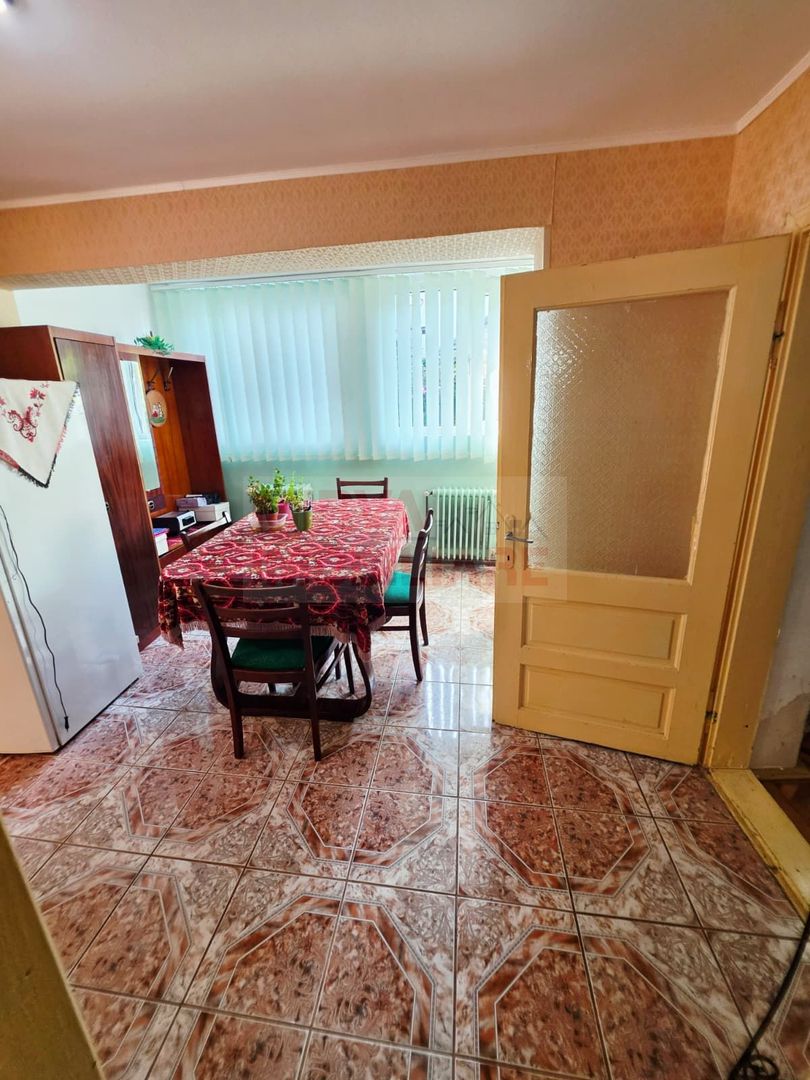 Casă 4 camere, teren 315 mp, garaj – Cantacuzino, Ploiești - Poză 22