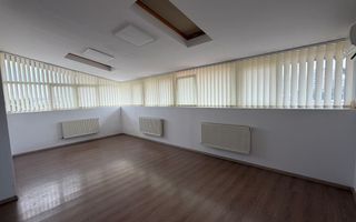 Clădire Multifuncțională 800 mp | Renovată 2024 | Ideală pentru Clinică, Birouri - Poză 16