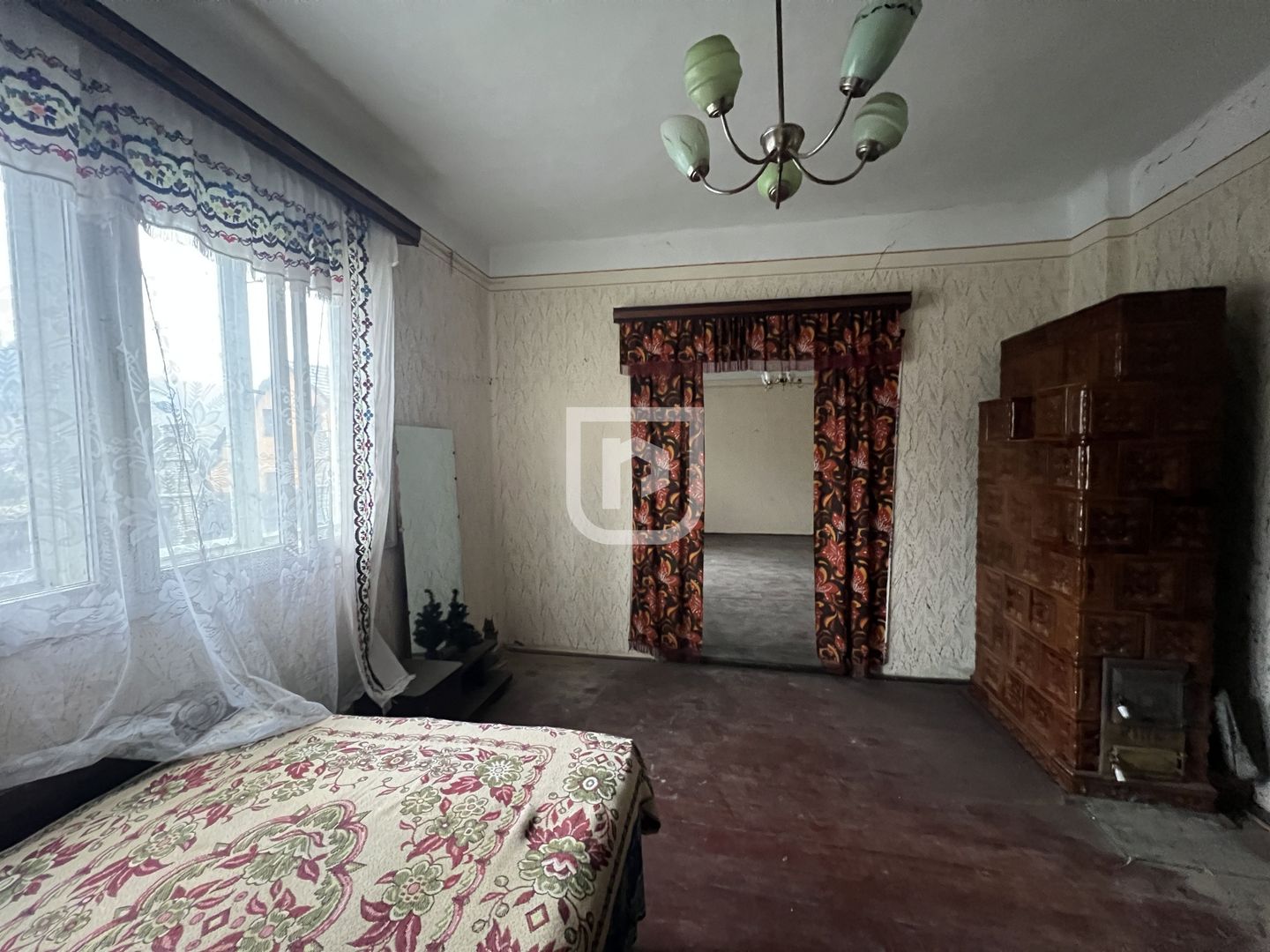 De vanzare casa, atelier fierarie, 4 anexe - 2507 mp in Manastirea Humorului - Poză 6