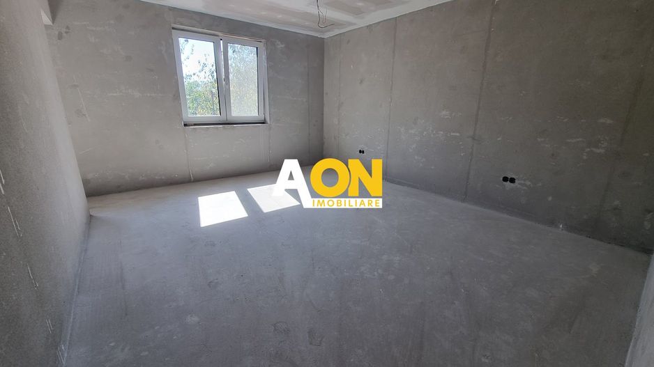 Casa individuala cu 4 camere, toate utilitatile, 500mp teren - Poză 8