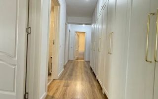 Bloc Nou , ap 3 camere , 2 bai , etaj 4/7 , Copou. - Poză 3