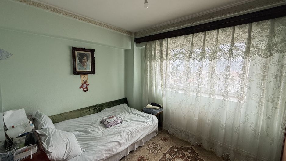 Ap 4 camere 90 mp+boxa+1 camera pe hol ultracentral b-dul Carol 1 - Poză 9