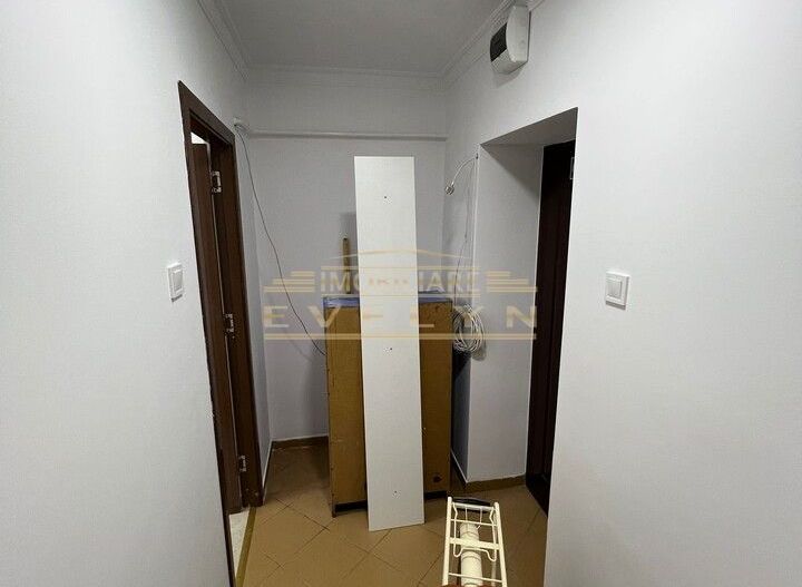 De Inchiriat spatiu comercial, zona Calea Nationala ( Scoala Nr. 11 ), pret 400 euro negociabil - Poză 4