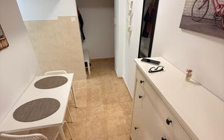 2 camere| Dacia-la 8 minute de Iulius Mall| centrala proprie| apartament frumos| - Poză 9