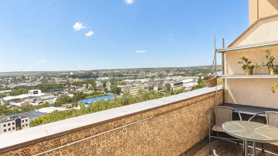 De vînzare apartament la Botanica - Poză 5