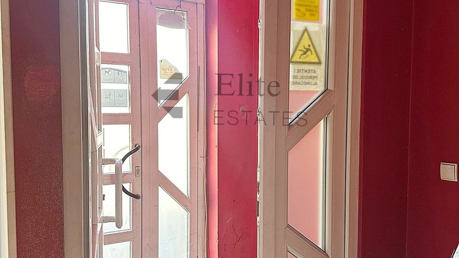 Spatiu Comercial si 7 apartamente ultracentral in Oradea - Poză 5