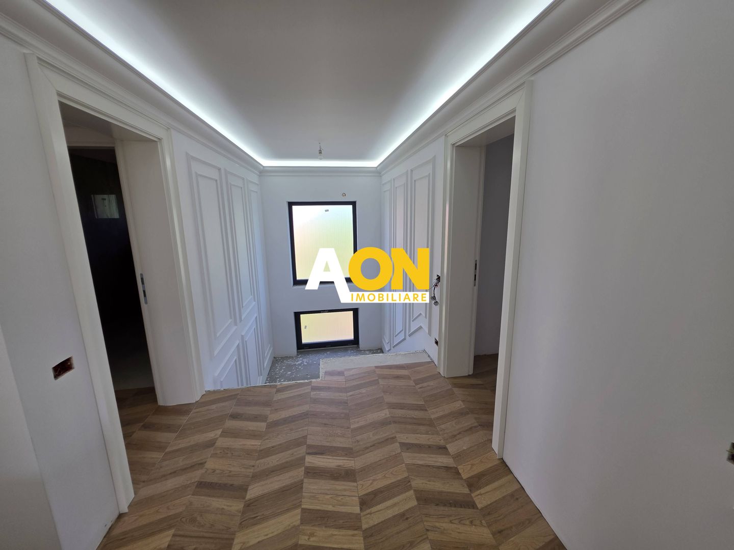 Casă nouă, impozantă,  6 camere, 1346 mp teren, Bărăbanț - Poză 21