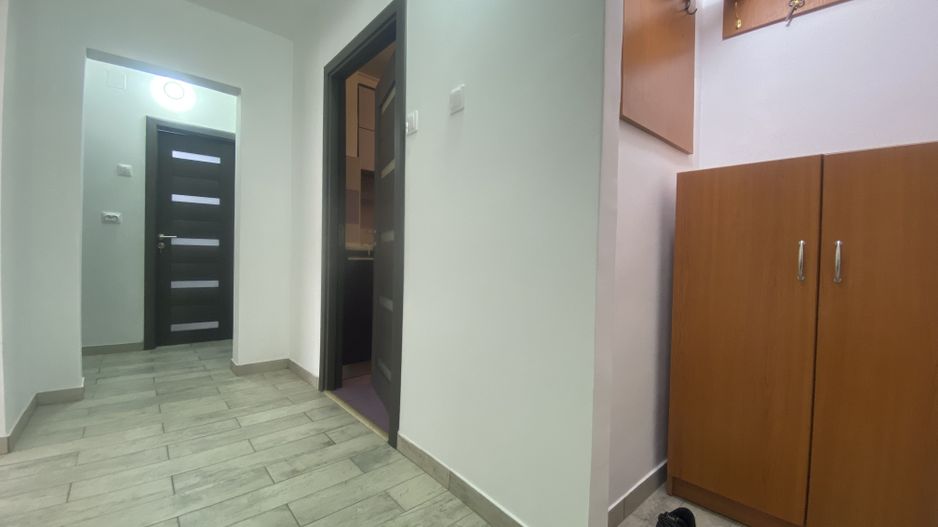 Etajul 1! VAnzare apartament cu 3 camere in Targoviste - micro 11 - Poză 15