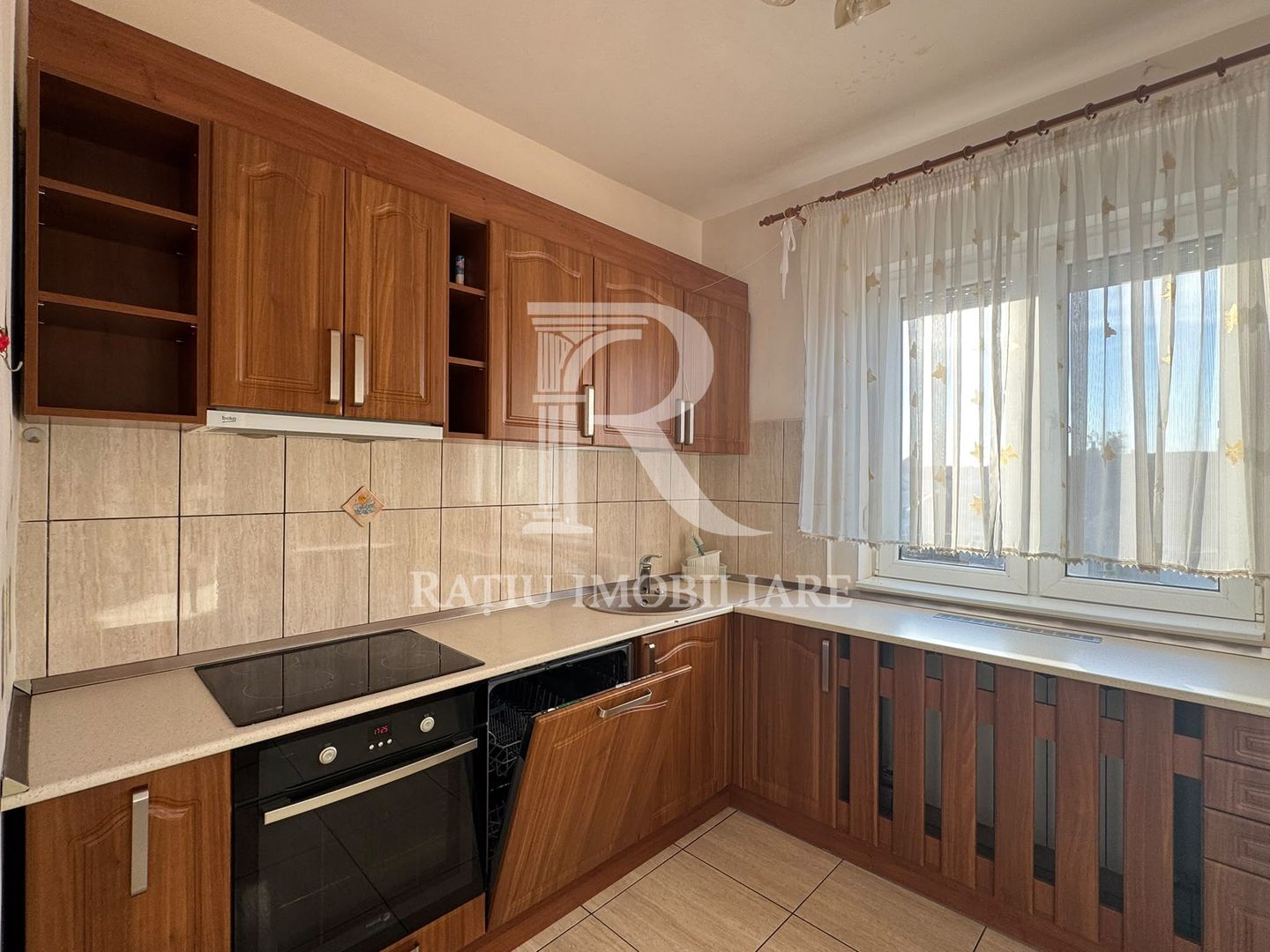 De inchiriat| Apartament cu 3 camere | Ultracentral - Poză 4