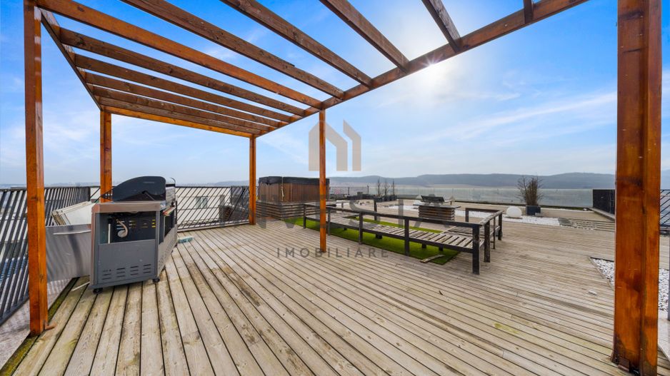 Penthouse exclusivist cu acces din lift, terasa 340 mp, 245 mp utili - Poză 17