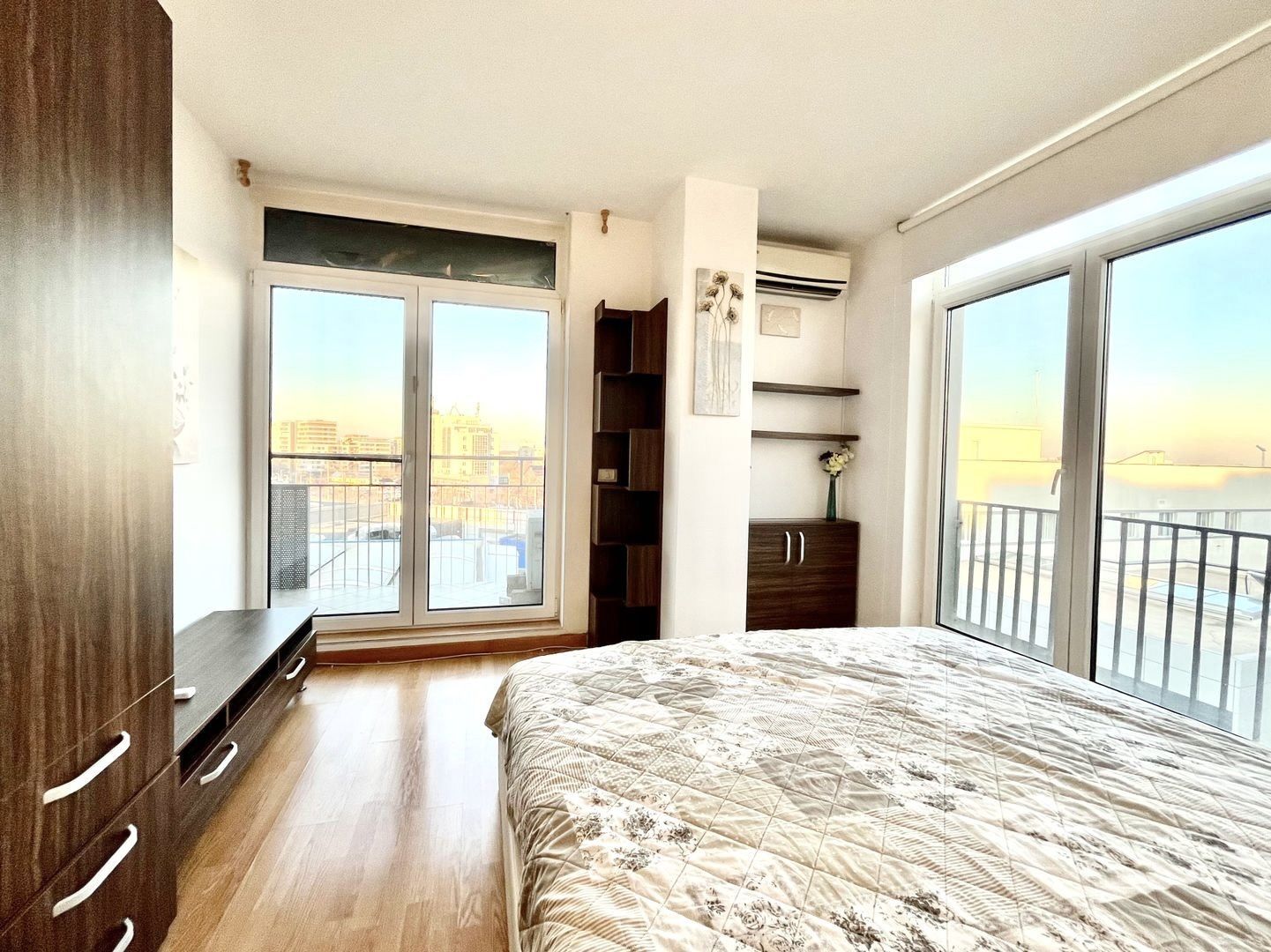 Apartament 3 camere, elegant, pe 2 niveluri,  cu garaj,  zona Aradului - Poză 9