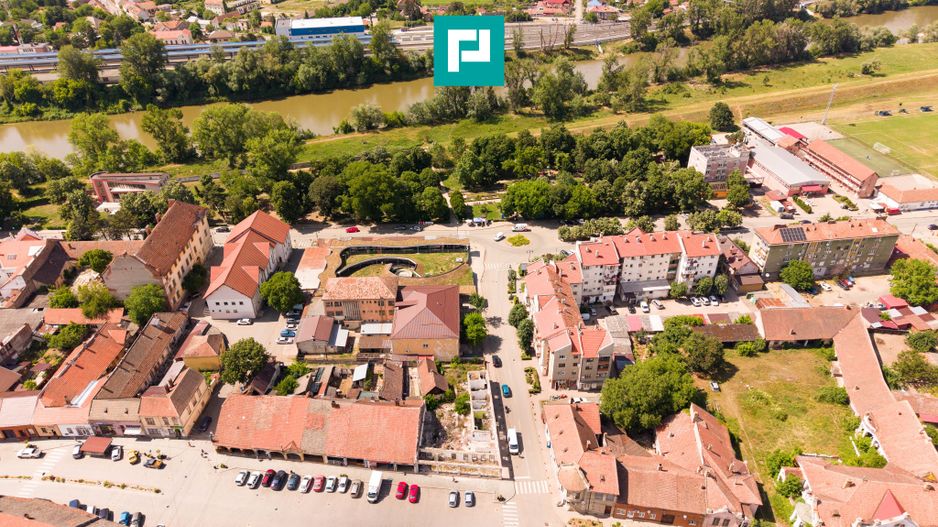 TEREN INTRAVILAN CENTRU LIPOVA 419MP - Poză 15