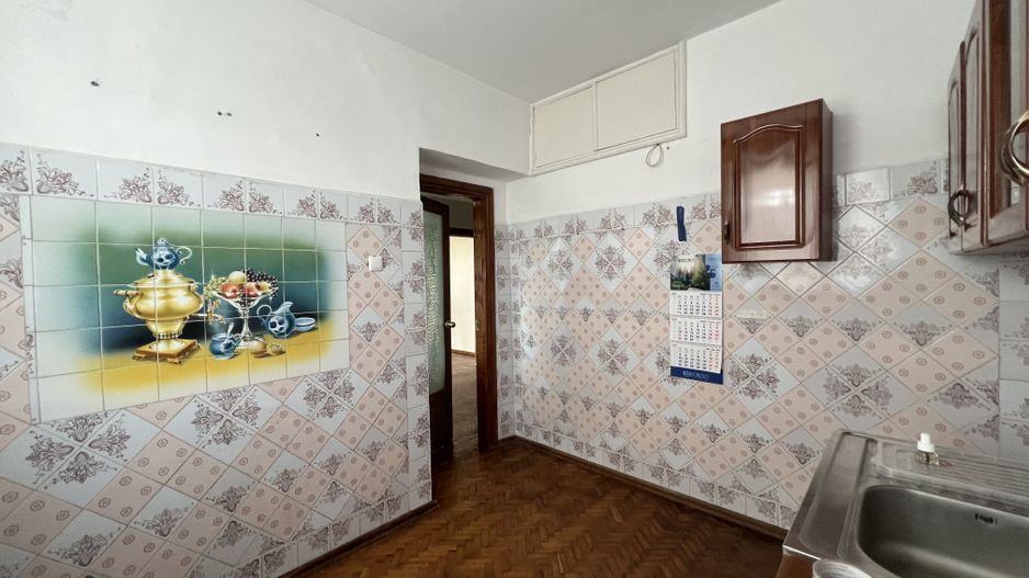 Apartament cu 3 odăi în Ialoveni - Poză 7