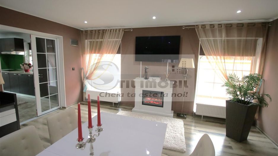 MIROSLAVA CASA EXCLUSIVISTA LA CHEIE LUX STIL MEDITERANEAN MOBILATA - Poză 11