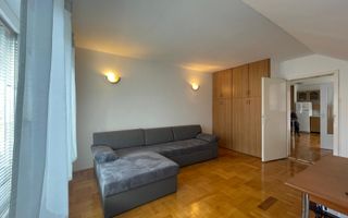 Apartament cu 3 camere de închiriat în apropierea UMF | 90mp - Poză 1