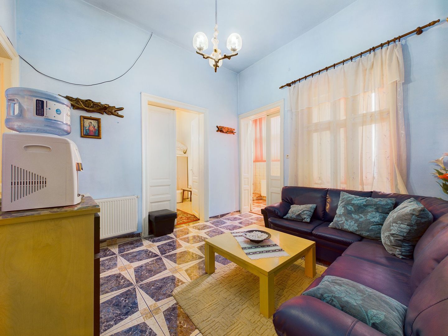 Casă de vânzare cu 8 camere zona Aradul Nou - Poză 2