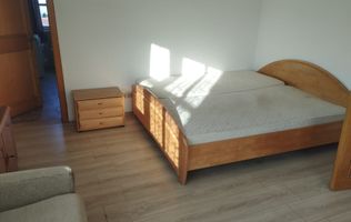 Apartament 3 camere Comuna Cristian,mobilat si utilat 430 euro.