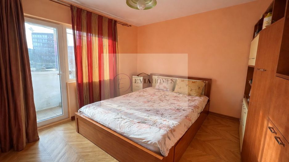 3 camere decomandate/2 băi/Etaj intermediar - Poză 1