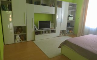 Casa langa Blue Sky cu panouri solare, garaj si terasa mare - Poză 5