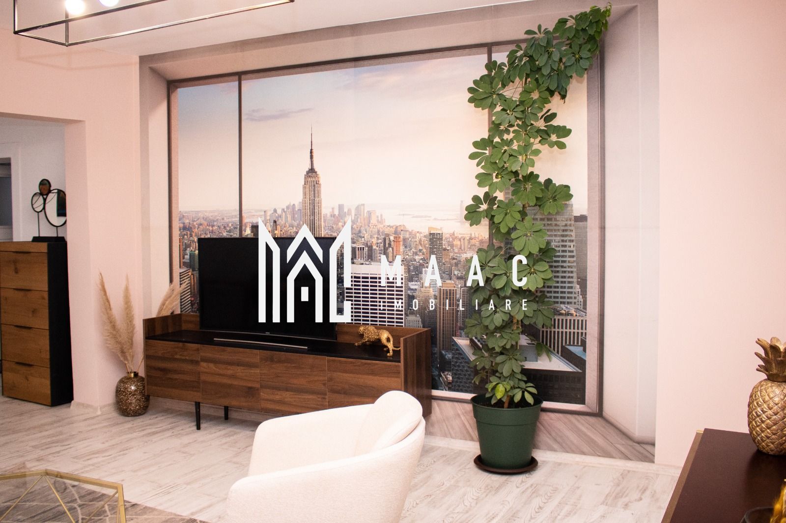 Apartament 3 camere | Etaj 1 | Renovat | Curte | Central - Poză 5