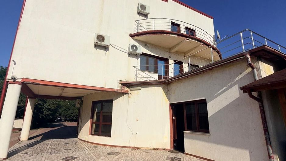 Vila de vânzare – Strada Negru Vodă, Giurgiu - Poză 2