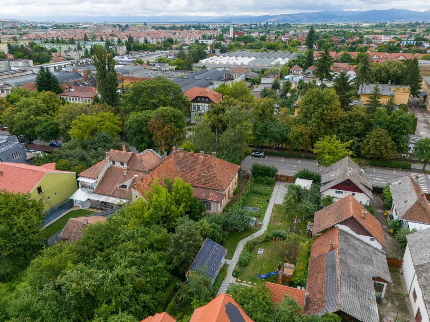 Casă spațioasă în centrul orașului Sfântu Gheorghe | Teren 1300 mp - Poză 24