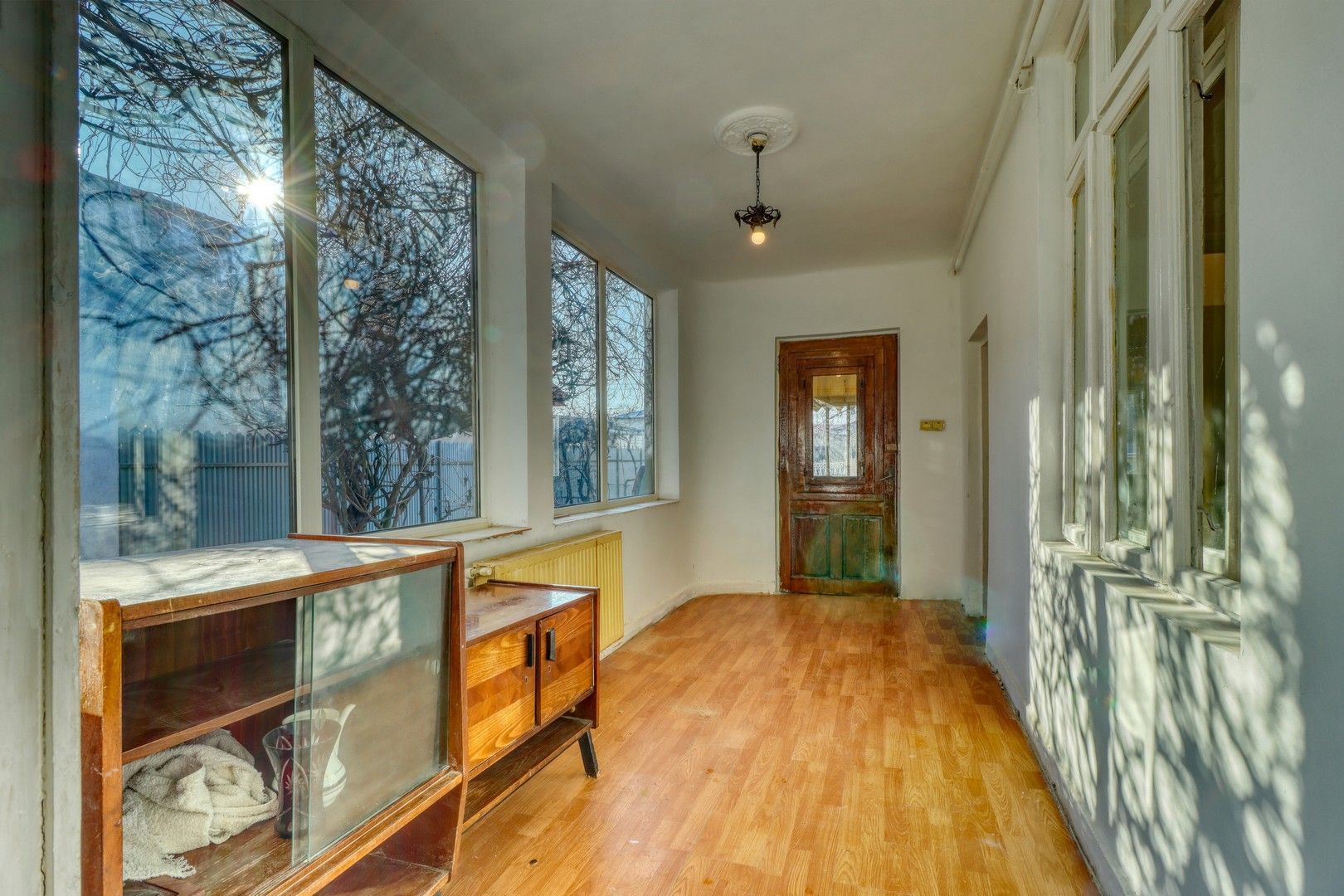 Centru- Casă boierească individuală- 5 camere si  451 mp teren - Poză 20