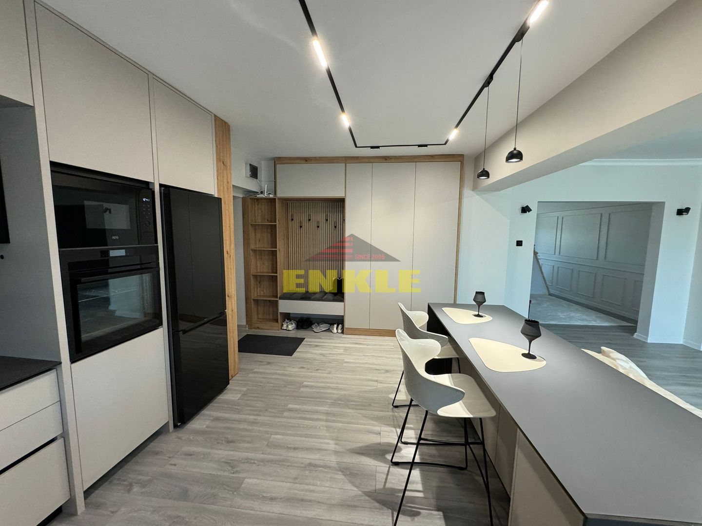 De vânzare – Apartament 4 camere, 102 mp, zona Bazar - Poză 9