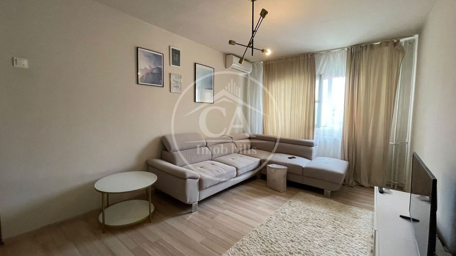 Apartament de închiriat cu 3 camere în zona Decebal, Oradea - Poză 1
